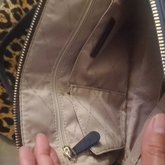 Michael Kors Navy Blue Satchel with Structured Design - Picture 6 of 8